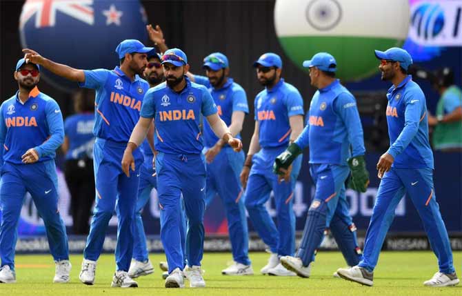 Essay On Cricket In Hindi